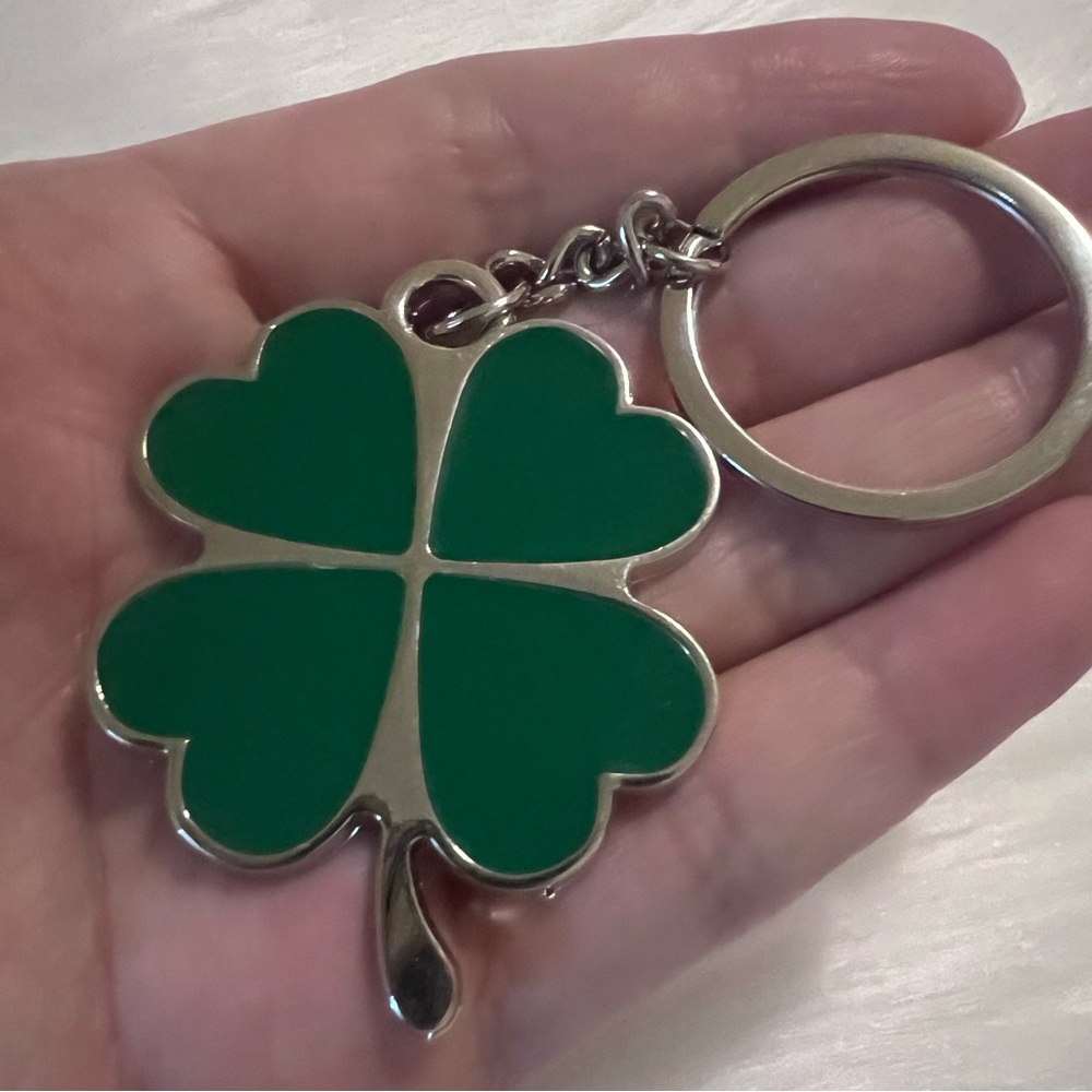 four leaf keychain